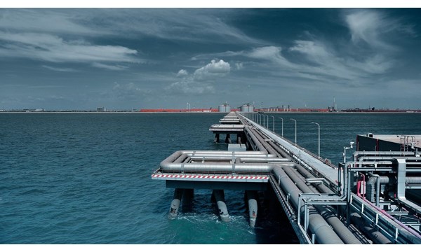 LNG Carrier Terminal, with vast pipelines to carry the gas.