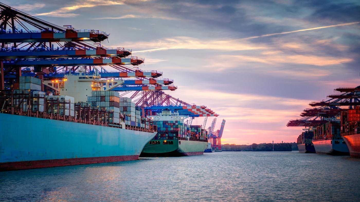 Hamburger Containerhafen in Walthershof während der Cruise Days 2014.