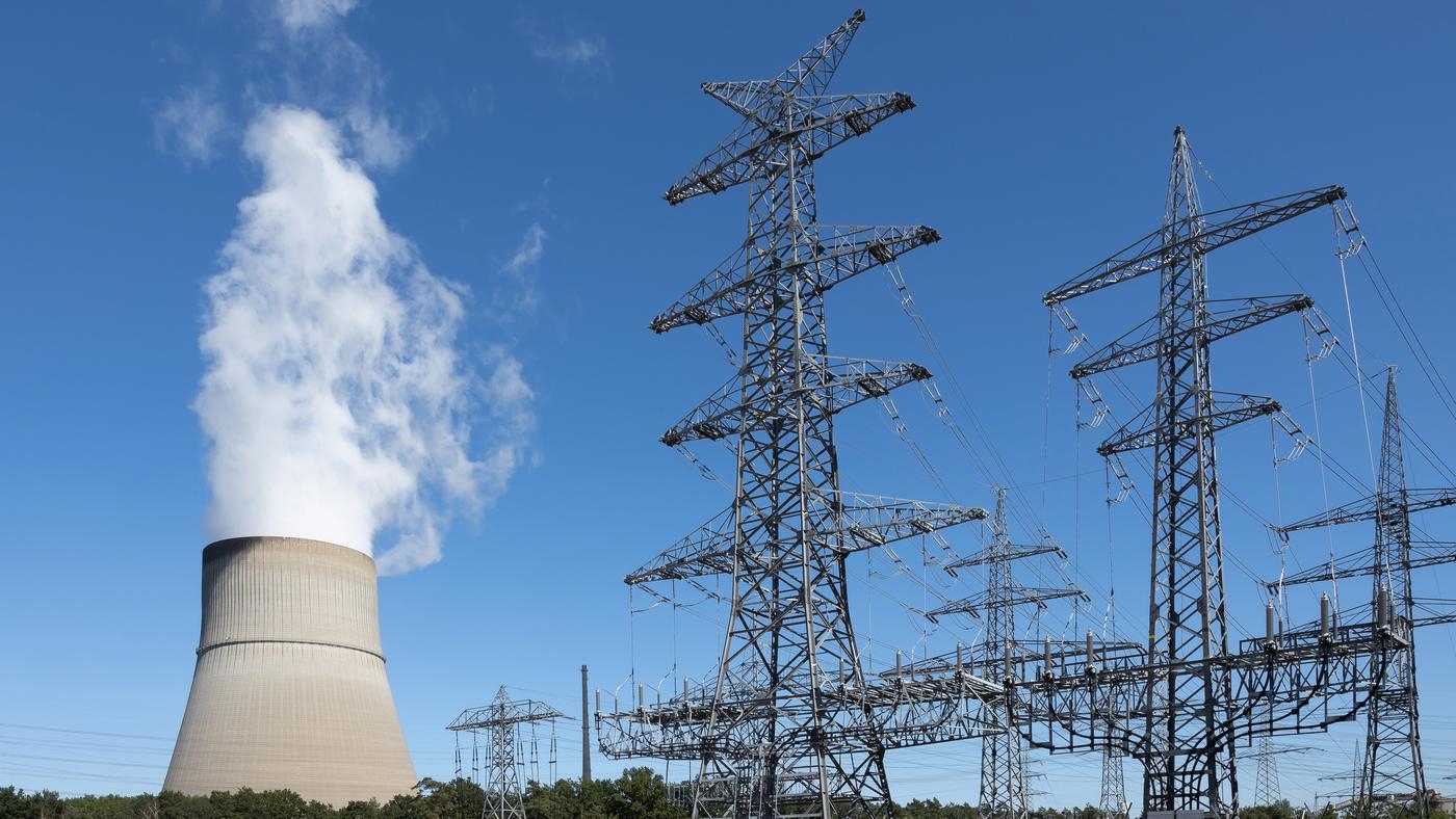 The Emsland Nuclear Power Plant (KKE) is located near Lingen in the Emsland district, Lower Saxony/ Germany (built 1988).
It is one of three still working nuclear power stations in Germany (also: Isar 2 and Neckwarwestheim).

According German Atomic Energy Act 2011, Emsland nuclear power plant will be shut down by December 31, 2022.
Since the start of the Russian invasion of Ukraine on February 24, 2022 and the energy crisis, German big political discussion about continue using the remaining three nuclear power stations in Germany, currently until at least the end of 2023 or longer.